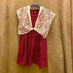 Girls pink and black checked dress sized 10-12